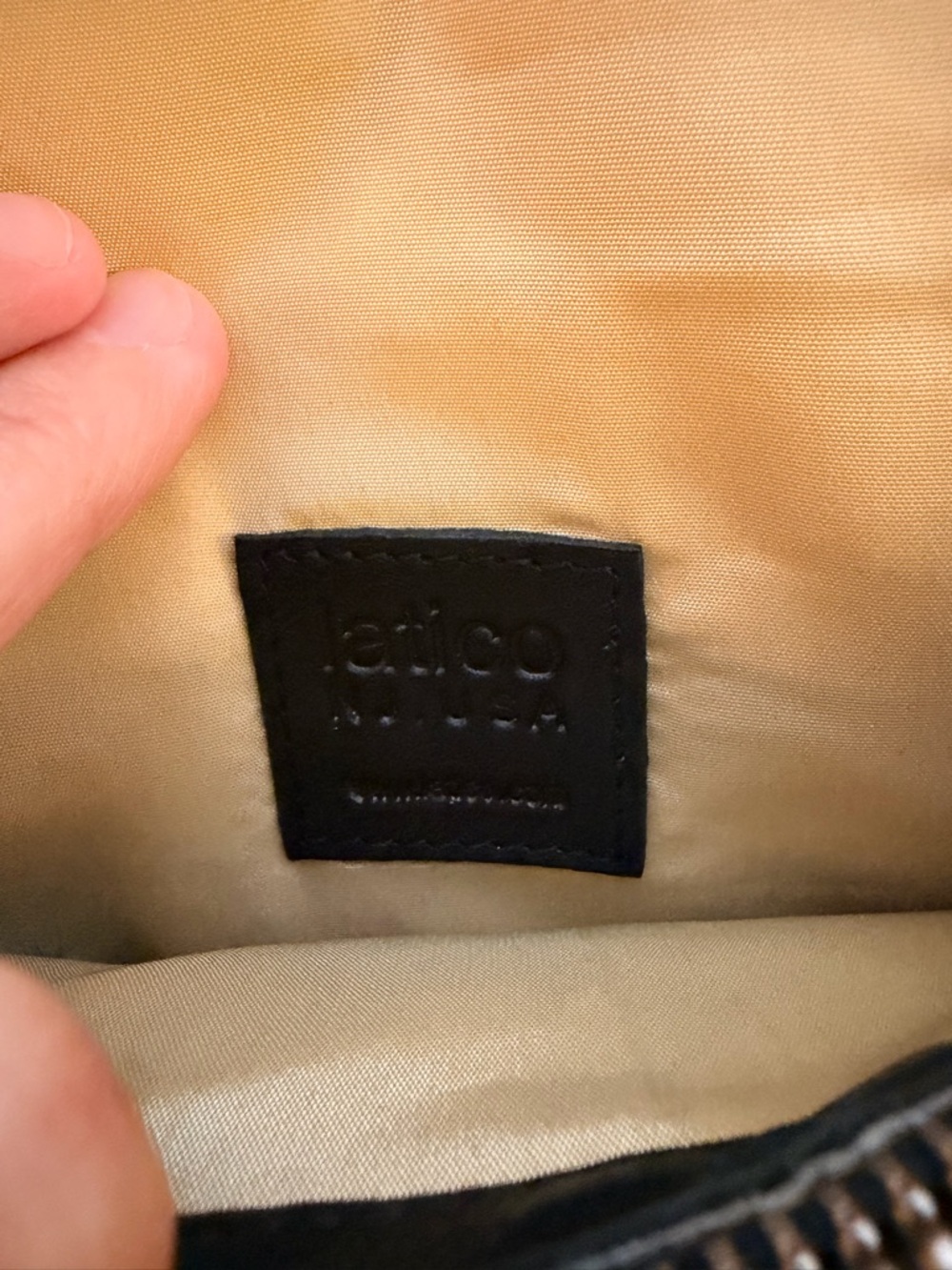 Latico Leathers Genuine Cow Hide Leather Black Bi-fold Wallet EUC - Picture 5 of 10